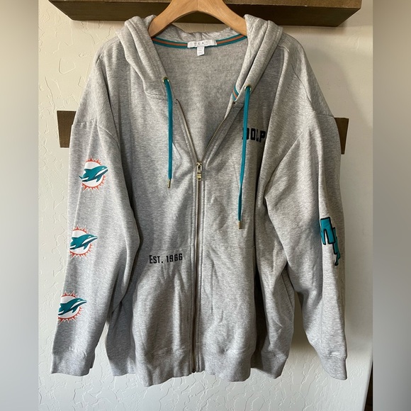 West by Erin Andrews|Heathered Gray Miami Dolphins Plus Size Full Zip Hoodie••• - Picture 5 of 16
